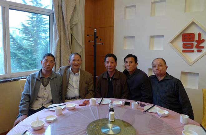 dvubb 图片点击可在新窗口打开查看