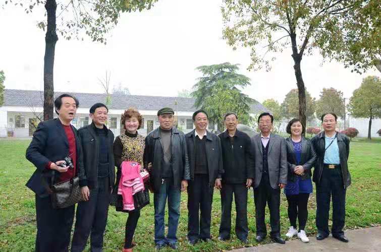 dvubb 图片点击可在新窗口打开查看