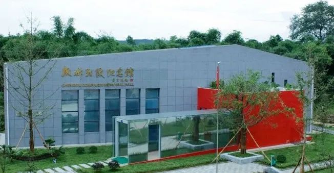 dvubb 按此在新窗口浏览图片